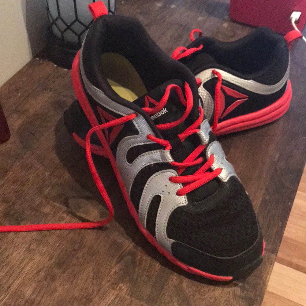 Boys reebok shoes